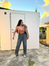 Cargar imagen en el visor de la galería, Mahón con piedras de fantasía Medium