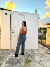 Cargar imagen en el visor de la galería, Mahón con piedras de fantasía Medium