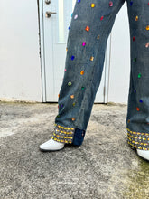 Cargar imagen en el visor de la galería, Mahón con piedras de fantasía Medium