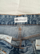 Cargar imagen en el visor de la galería, Mom Jeans High Waist size 0