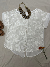 Cargar imagen en el visor de la galería, White Transparent Blouse Medium