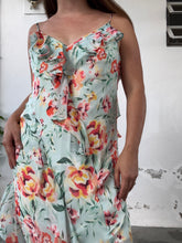 Cargar imagen en el visor de la galería, Guess Floral Maxi Dress Large