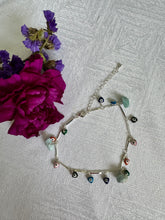 Cargar imagen en el visor de la galería, Pulsera con corazones del ojo de Fatima