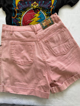 Cargar imagen en el visor de la galería, Vintage Pink Short Small