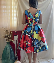 Cargar imagen en el visor de la galería, Bold Dress Medium