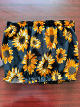 Cargar imagen en el visor de la galería, Sunflower Crop Top Large
