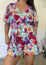 Cargar imagen en el visor de la galería, Floral Romper
