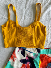 Cargar imagen en el visor de la galería, Yellow Mustard Crop Top Medium
