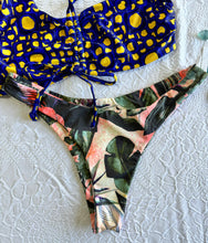 Cargar imagen en el visor de la galería, 3-piece swimsuit Medium
