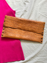 Cargar imagen en el visor de la galería, Envelope Purse
