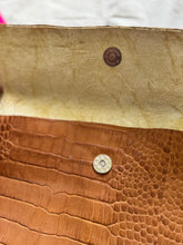 Cargar imagen en el visor de la galería, Envelope Purse
