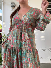 Cargar imagen en el visor de la galería, Boho Chic Maxi Dress One Size
