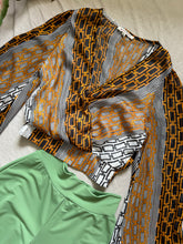 Cargar imagen en el visor de la galería, Carolina Blouse Small
