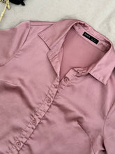 Cargar imagen en el visor de la galería, Pink Formal Shirt Small
