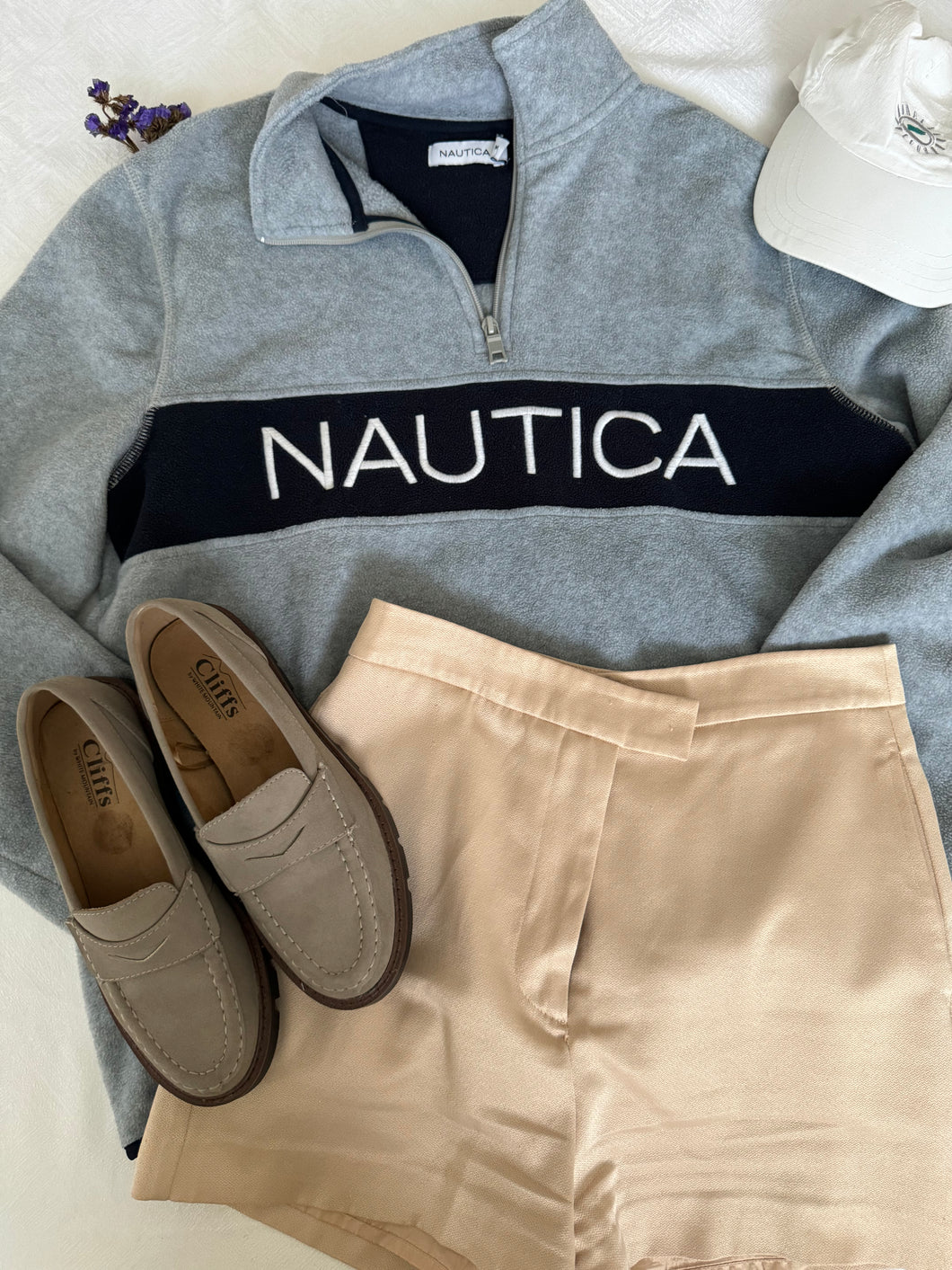 Nautica  Sweater Medium