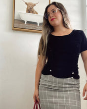 Cargar imagen en el visor de la galería, Velvet Black Blouse
