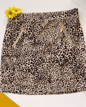 Cargar imagen en el visor de la galería, Wild skirt Large
